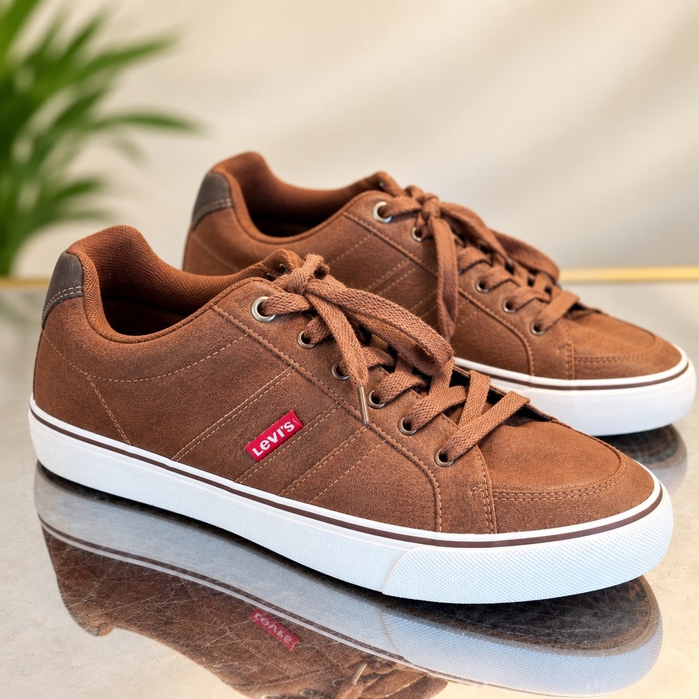 Levi's Turner Brown Tumbled Low Top Sneakers Men's 9.5 Retro Skate Streetwear